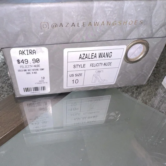 AKIRA Nude clear block heels ✨ - Picture 6 of 6